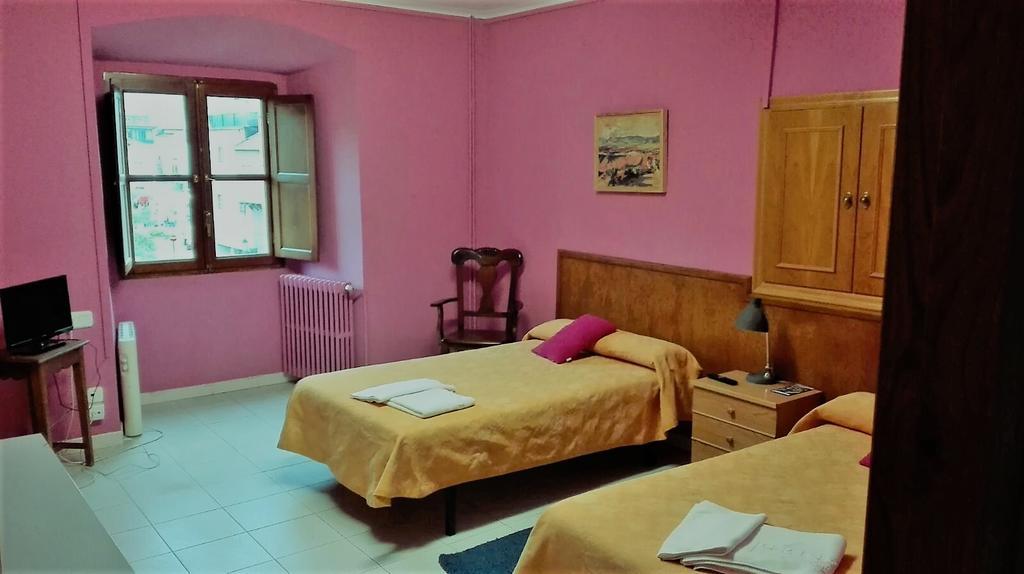 San Nicolas El Real Villafranca Del Bierzo Εξωτερικό φωτογραφία